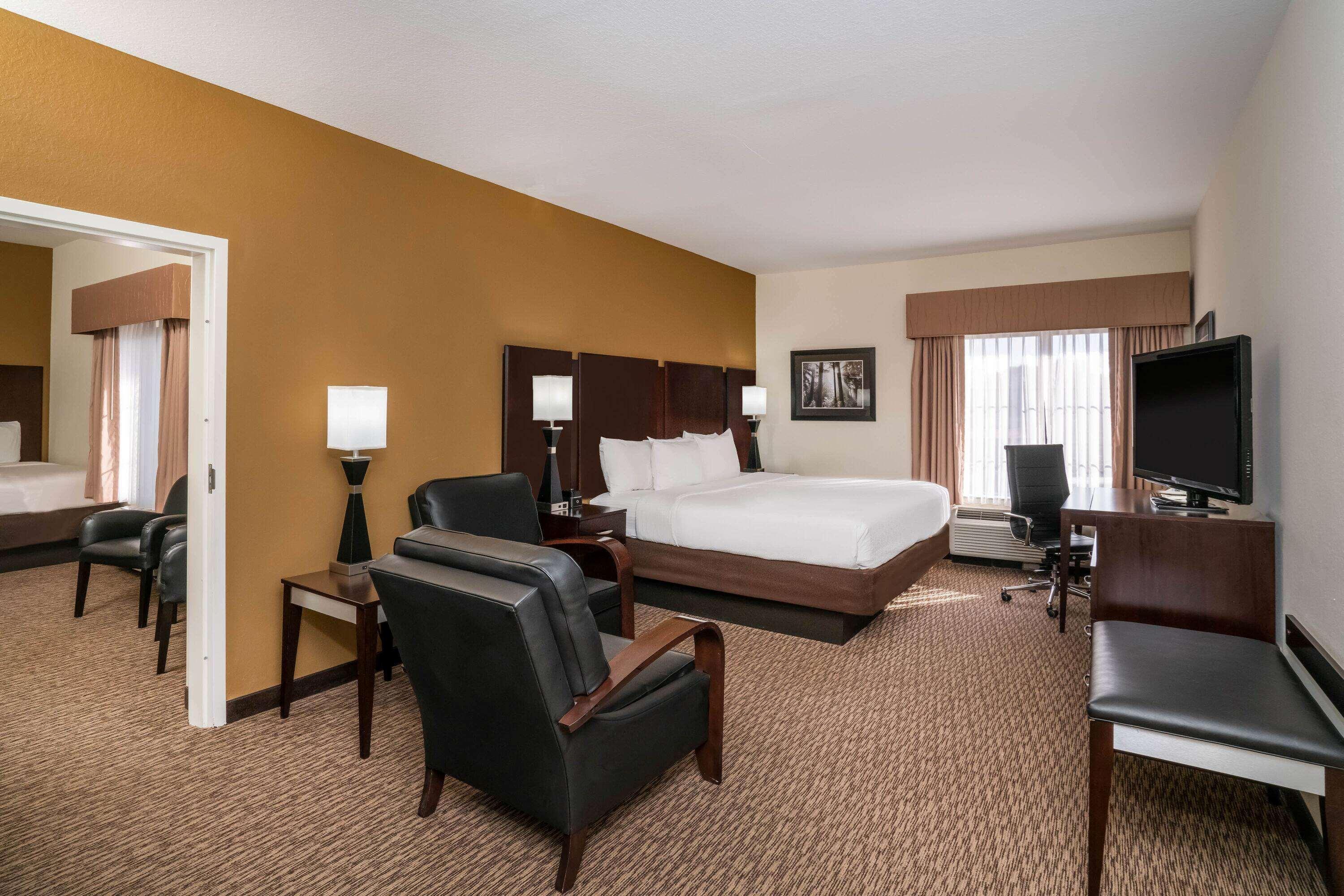 Отель La Quinta By Wyndham Memphis Wolfchase Экстерьер фото